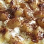 Cheesy Pizza Biscuits (Pizza Bombs)